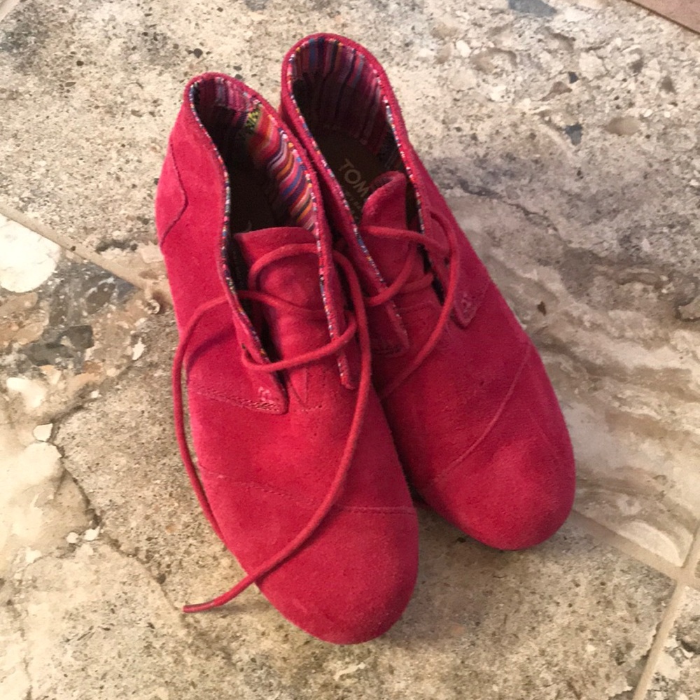 Toms wedges